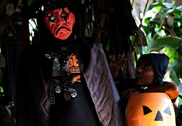 Les meilleures idées de jeux d'Halloween pour animer votre soirée